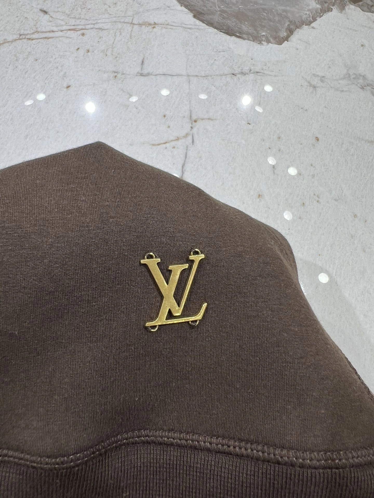 wg.luxury- 8V oversized item:D-F140J2108
